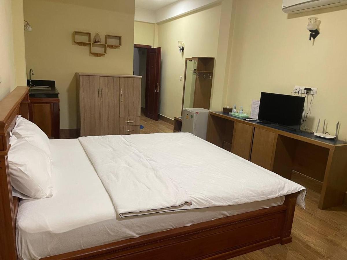 Blue Sky Guest House Phnom Penh Exterior photo